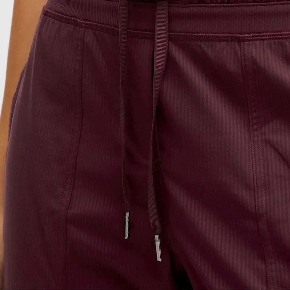 Lululemon Dance Studio Cropped Jogger Pants